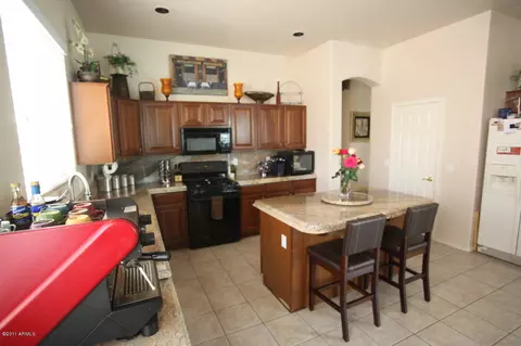 3572 E Wildhorse Dr, Gilbert, AZ 85297 photo 3