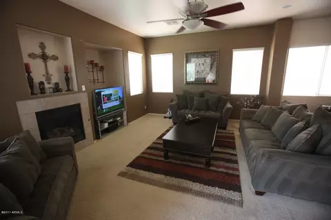 3572 E Wildhorse Dr, Gilbert, AZ 85297 photo 4