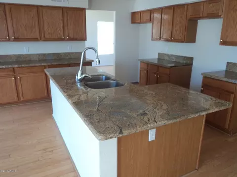 522 E Jasper Dr, Gilbert, AZ 85296 photo 1