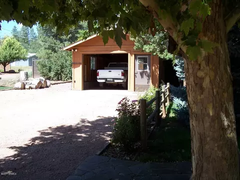 3251 N Patterson Dr, Pine, AZ 85544 photo 4
