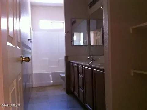 2625 E Pecan Rd, Phoenix, AZ 85040 photo 22
