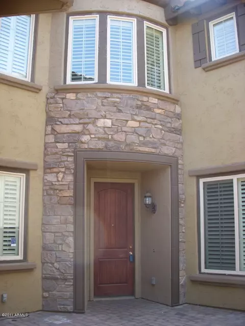 3909 E Half Hitch Pl, Phoenix, AZ 85050 photo 3