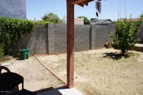 1347 E Apollo Rd, Phoenix, AZ 85042 photo 4