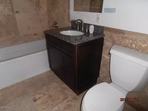 3808 N 48th Pl, Phoenix, AZ 85018 photo 8