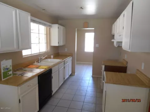 3808 N 48th Pl, Phoenix, AZ 85018 photo 4