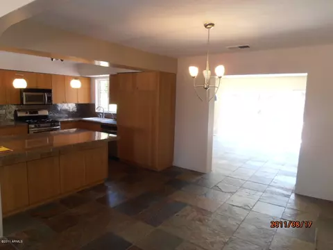 2529 E Roma Ave, Phoenix, AZ 85016 photo 3