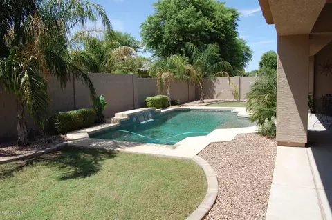 4709 E Ironhorse Rd, Gilbert, AZ 85297 photo 8