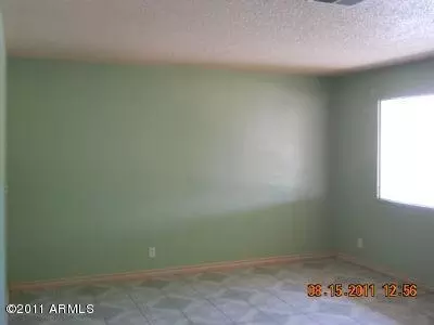 249 E Garnet Ave, Mesa, AZ 85210 photo 3