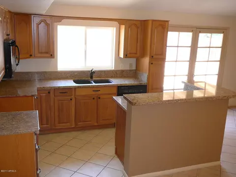 2917 El Moro Ave, Mesa, AZ 85204 photo 2