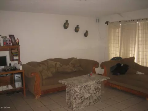9237 N 18th Dr, Phoenix, AZ 85021 photo 3