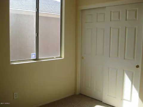 1528 E Constance Way, Phoenix, AZ 85042 photo 9
