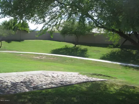 1528 E Constance Way, Phoenix, AZ 85042 photo 18
