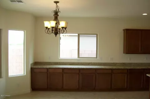 2909 E Santa Fe Ln, Gilbert, AZ 85297 photo 9