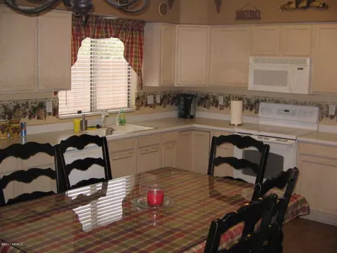 171 W Windsor Dr, Gilbert, AZ 85233 photo 5