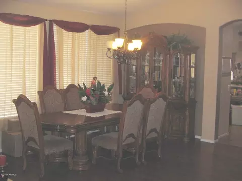 171 W Windsor Dr, Gilbert, AZ 85233 photo 3