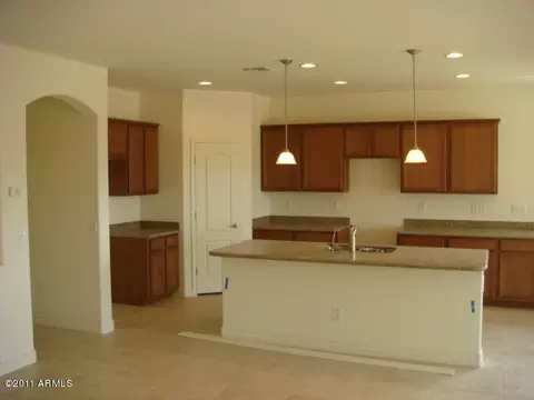 2883 E Santa Fe Ln, Gilbert, AZ 85297 photo 4