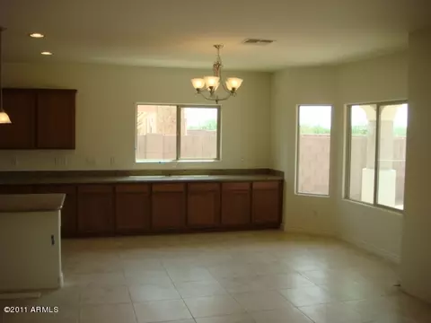 2883 E Santa Fe Ln, Gilbert, AZ 85297 photo 5