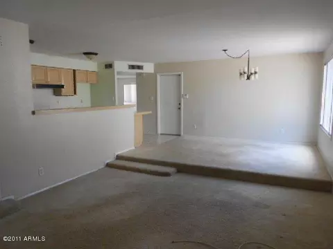 2037 E Harvard Dr, Tempe, AZ 85283 photo 2