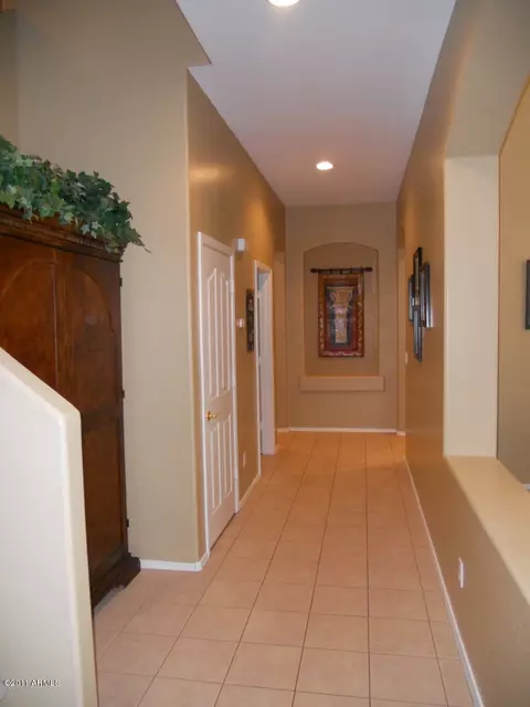 3045 E Canyon Creek Dr, Gilbert, AZ 85295 photo 6