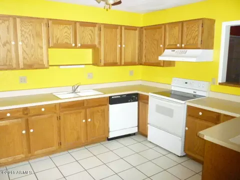 4131 E Grove St, Phoenix, AZ 85040 photo 10