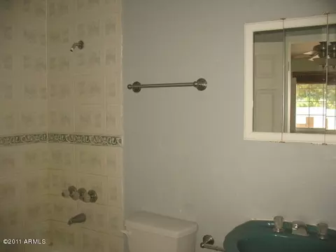 2430 E Cheery Lynn Rd, Phoenix, AZ 85016 photo 7