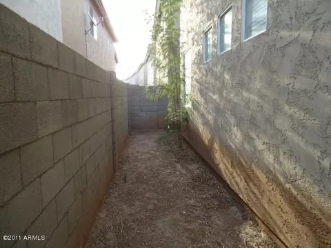 1414 E Mobile Ln, Phoenix, AZ 85040 photo 4