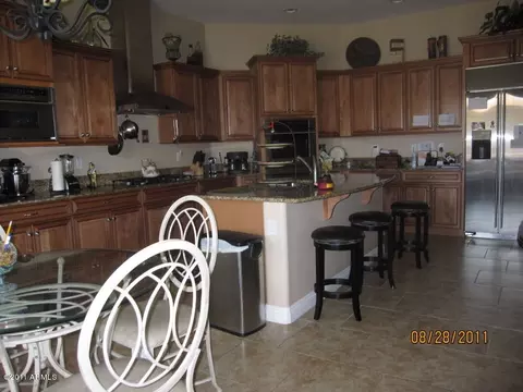 26319 N 56th Dr, Phoenix, AZ 85083 photo 7