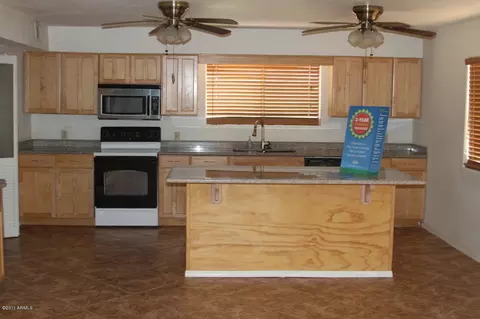 114 S Muleshoe Rd, Apache Junction, AZ 85219 photo 8