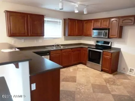 2944 E Blue Ridge Way, Gilbert, AZ 85298 photo 4