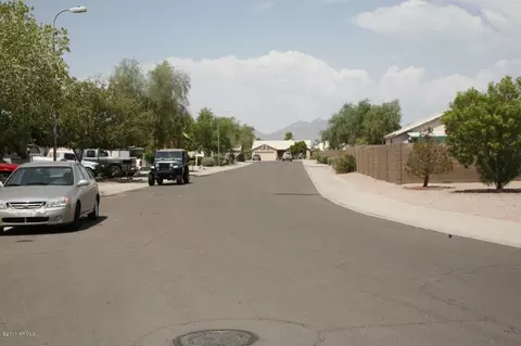 2068 S Lawther Dr, Apache Junction, AZ 85120 photo 3