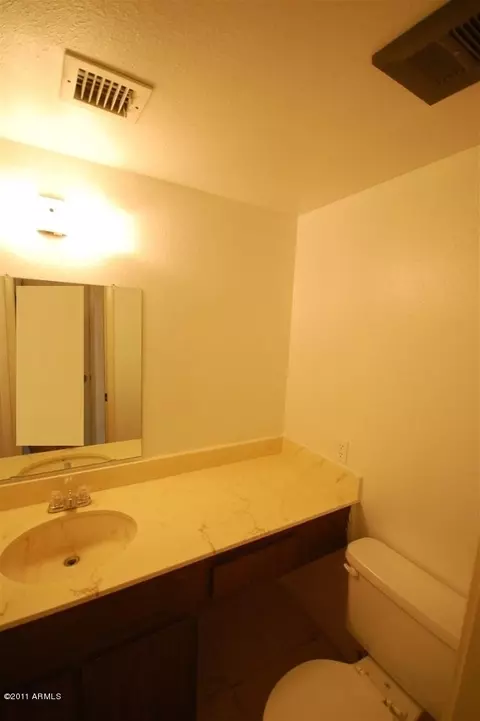 1233 E Baker Dr, Tempe, AZ 85282 photo 13