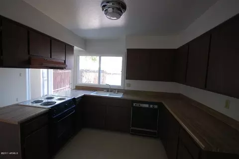 1233 E Baker Dr, Tempe, AZ 85282 photo 5
