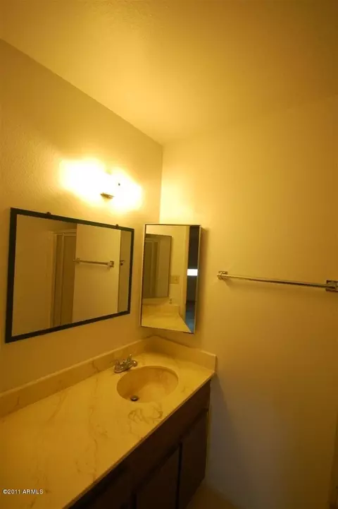 1233 E Baker Dr, Tempe, AZ 85282 photo 9
