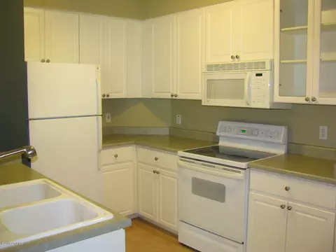 1701 E Colter St #402, Phoenix, AZ 85016 photo 3