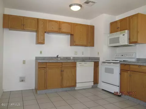 5645 S 13th Pl, Phoenix, AZ 85040 photo 6