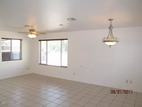 5645 S 13th Pl, Phoenix, AZ 85040 photo 3