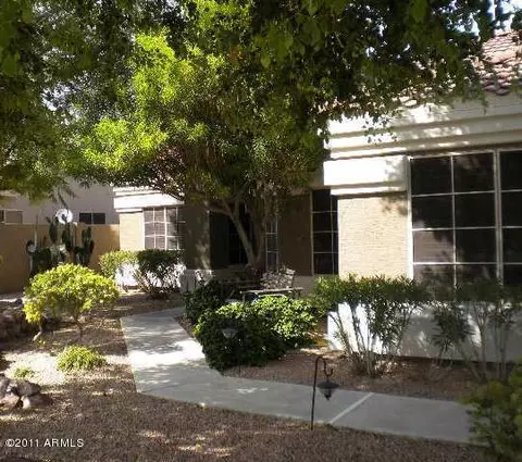 618 W Jasper Dr, Gilbert, AZ 85233 photo 4