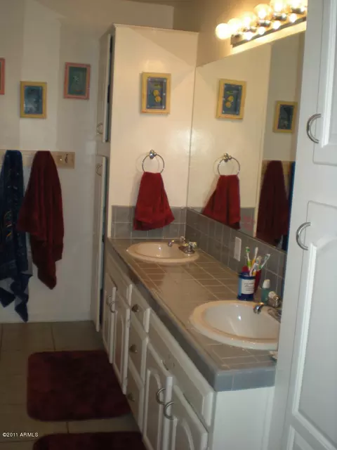 3740 E Downing Cir, Mesa, AZ 85205 photo 10
