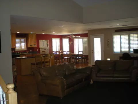 3740 E Downing Cir, Mesa, AZ 85205 photo 2
