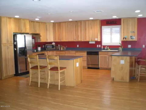 3740 E Downing Cir, Mesa, AZ 85205 photo 3