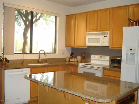 255 E Glenhaven Dr, Phoenix, AZ 85048 photo 2