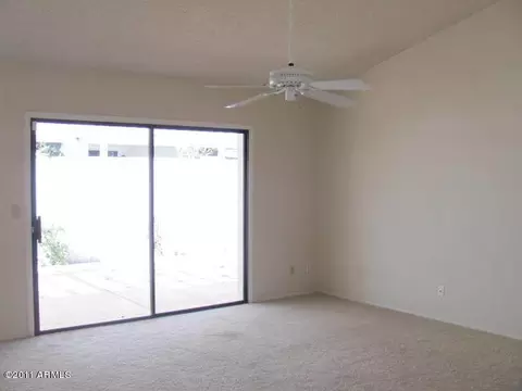 3318 E Siesta Ln, Phoenix, AZ 85050 photo 2