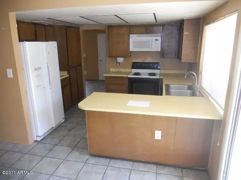 4108 W Evans Dr, Phoenix, AZ 85053 photo 9