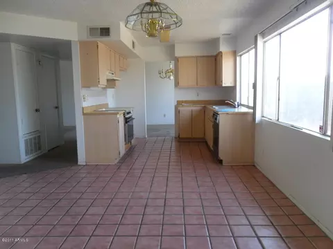 4050 E Apollo Rd, Phoenix, AZ 85042 photo 14