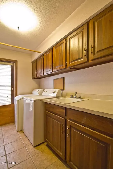 1845 E Glencove St, Mesa, AZ 85203 photo 9