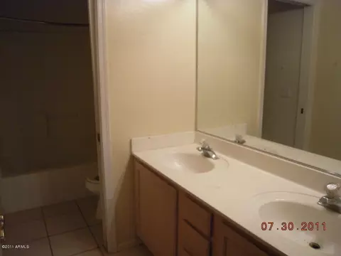 1724 E Gelding Dr, Phoenix, AZ 85022 photo 10