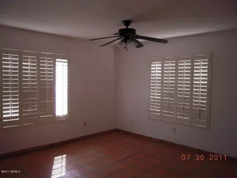 1724 E Gelding Dr, Phoenix, AZ 85022 photo 8