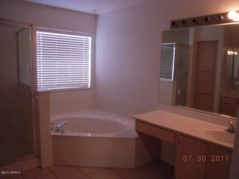 1724 E Gelding Dr, Phoenix, AZ 85022 photo 12