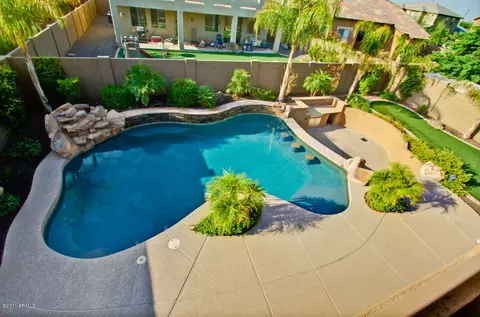 2459 E Hampton Ln, Gilbert, AZ 85295 photo 3