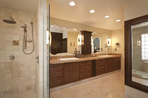2026 E Pasadena Ave, Phoenix, AZ 85016 photo 9